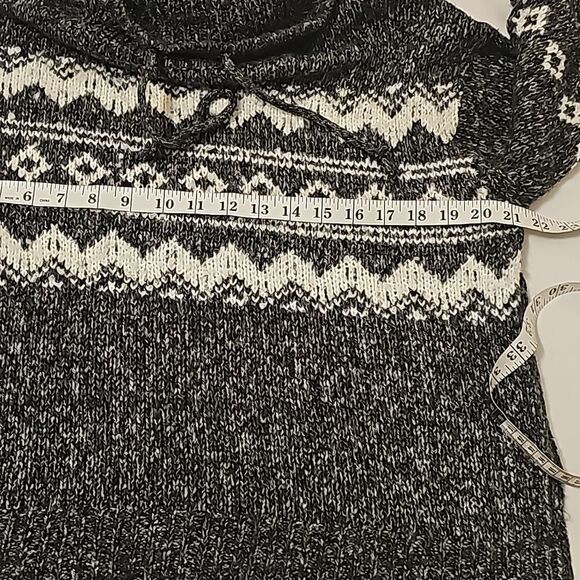 Francesca's mi ami sweater size large - Picture 4 of 8